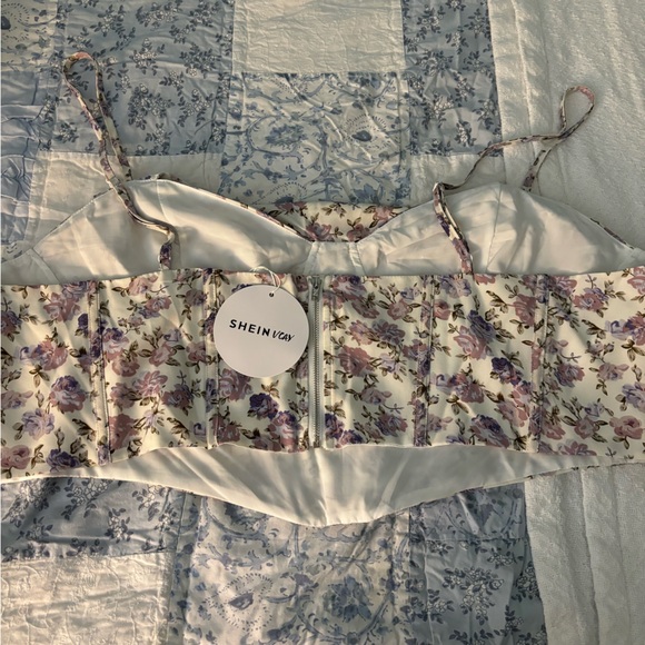 Floral corset top - Picture 3 of 3